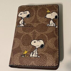Coach Peanuts Card Wallet In Signature Canvas With Snoopy Print CBK50 NWT